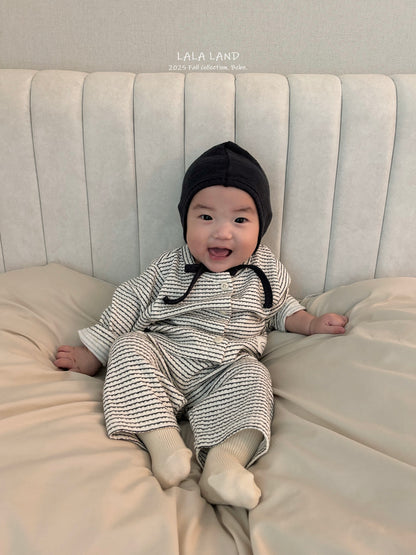 [PRE-ORDER] Cream Chees Baby Cardigan