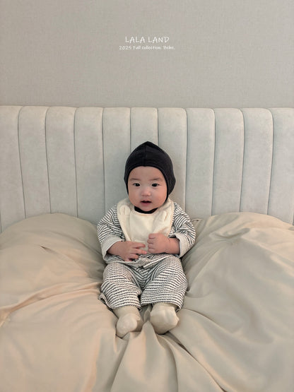 [PRE-ORDER] Cream Chees Baby Cardigan