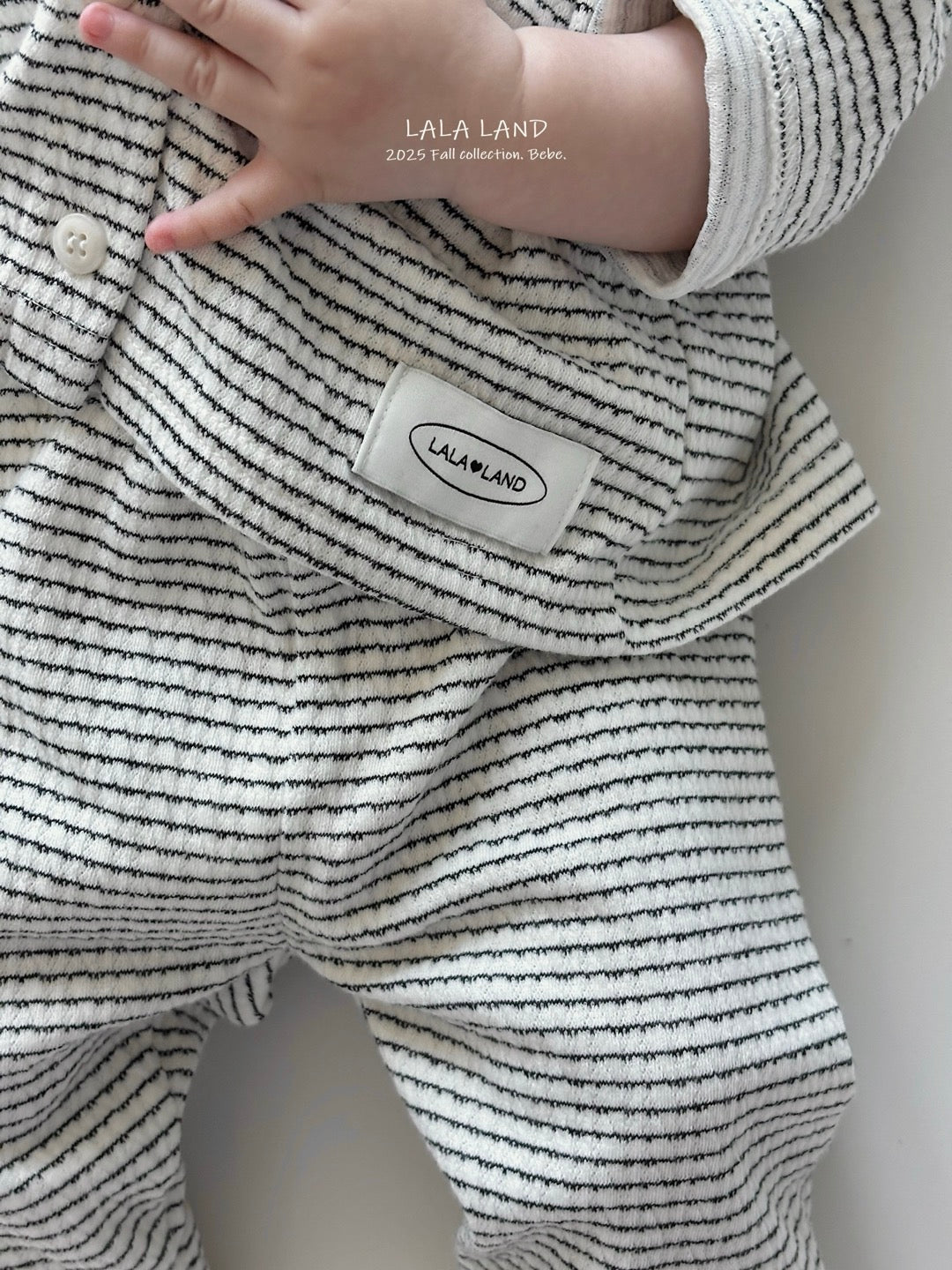 [PRE-ORDER] Cream Chees Baby Cardigan