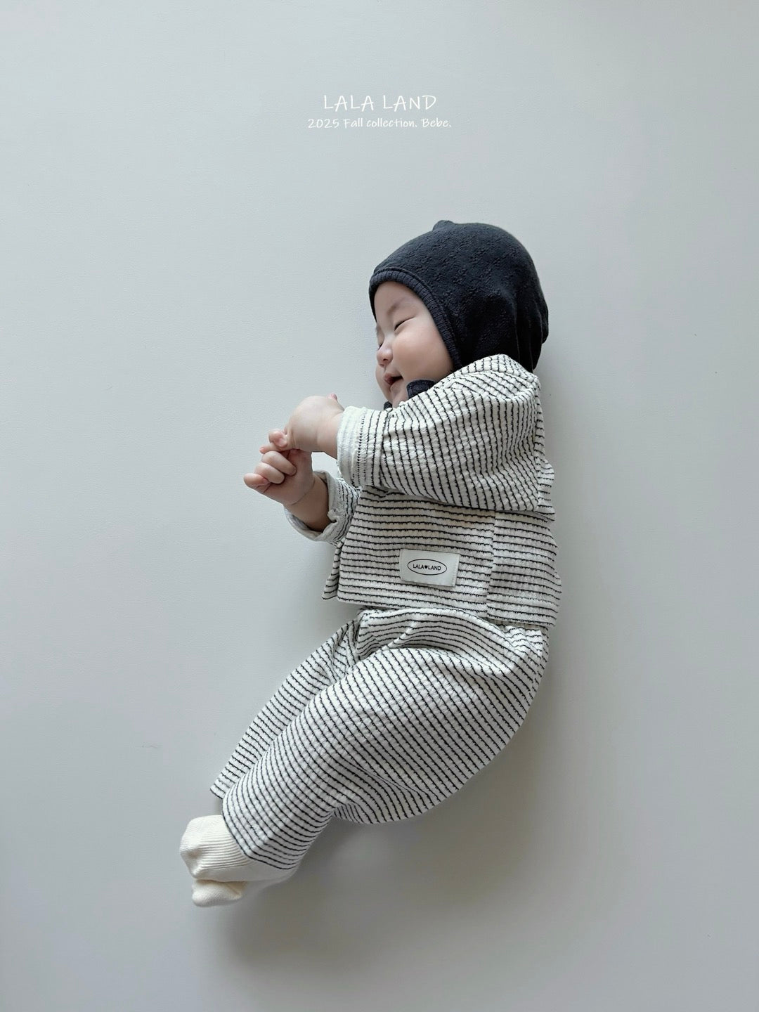 [PRE-ORDER] Cream Chees Baby Cardigan
