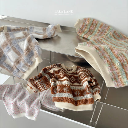 [PRE-ORDER] Sherpa Pattern Sweatshirts