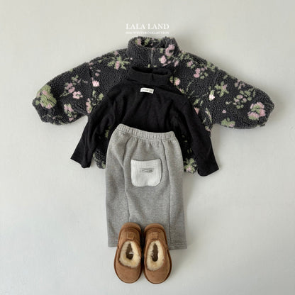 [PRE-ORDER] My Chew Sherpa Jumper (Mom Couple)