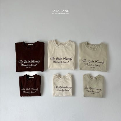 [PRE-ORDER] Lala Family T-Shirts (Mom Couple)