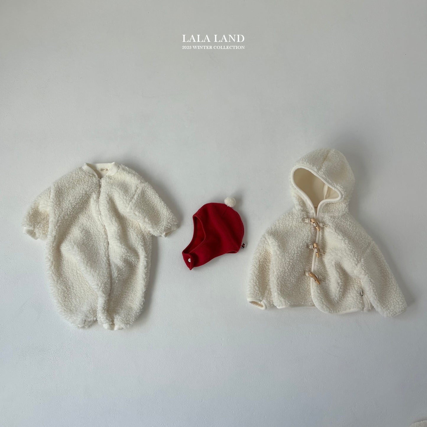 [PRE-ORDER] Pom Pom Bonnet