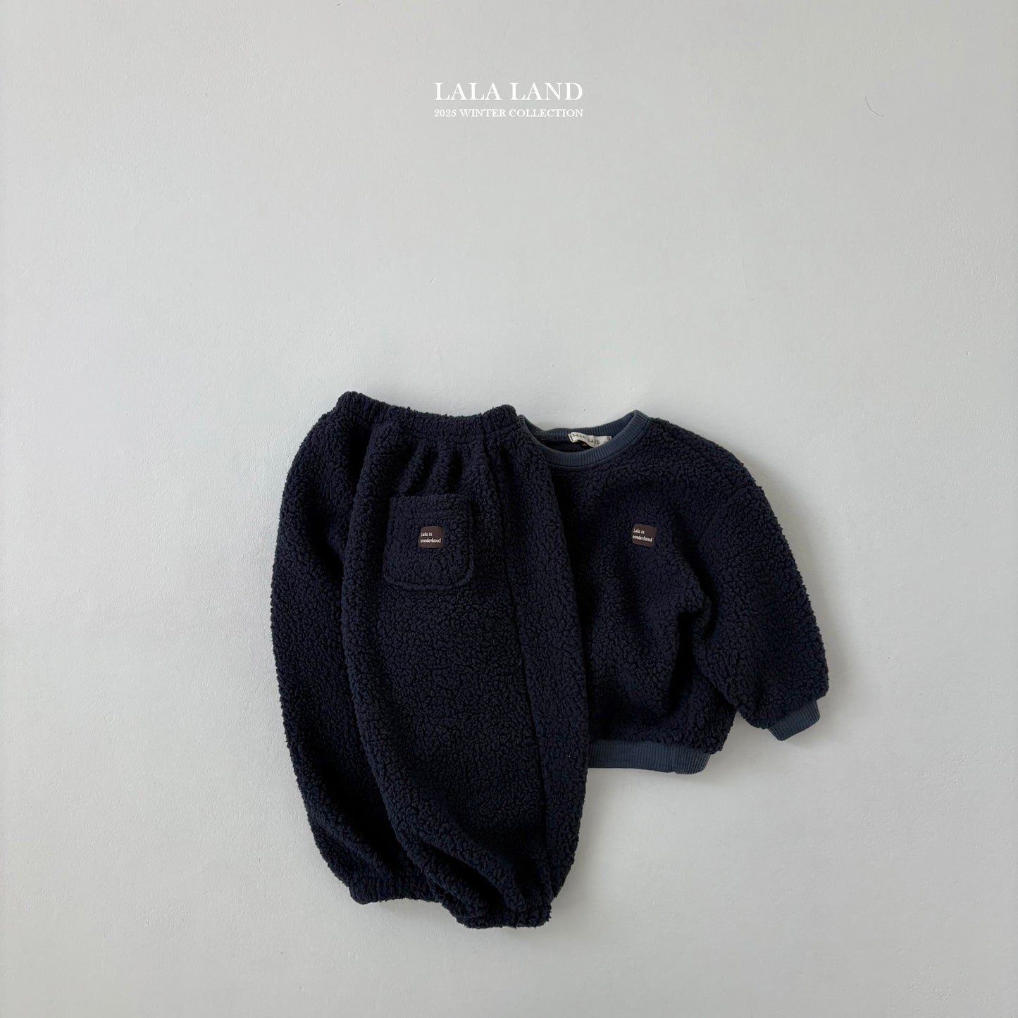 [PRE-ORDER] Sherpa Sweatshirts