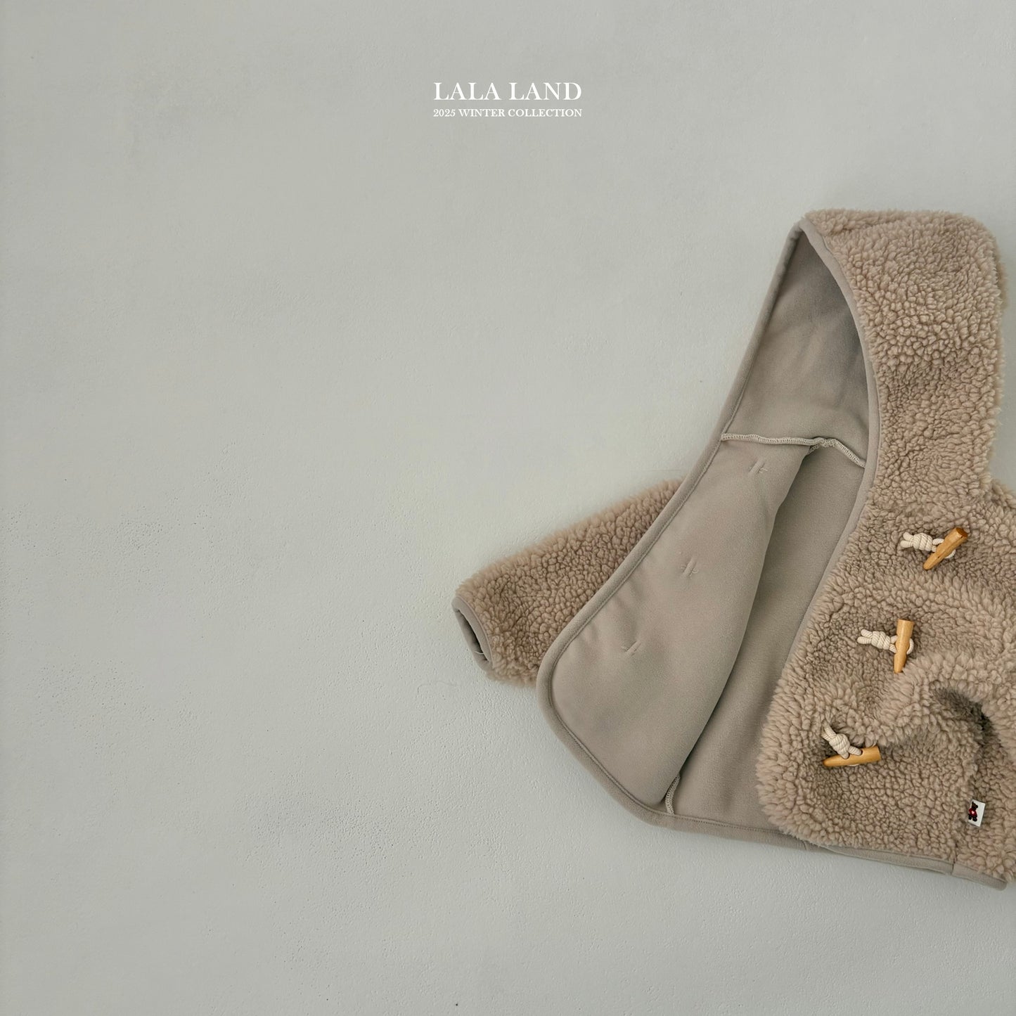 [PRE-ORDER] Bear Hoodie Coat