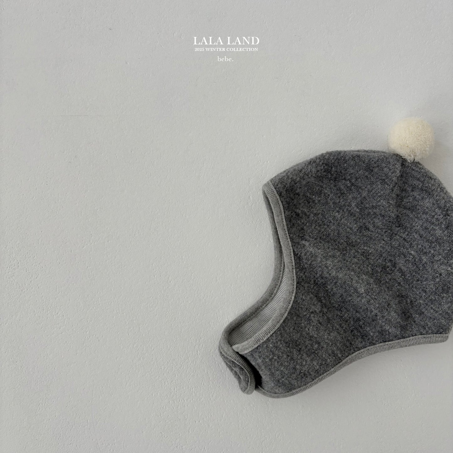 [PRE-ORDER] Pom Pom Bonnet