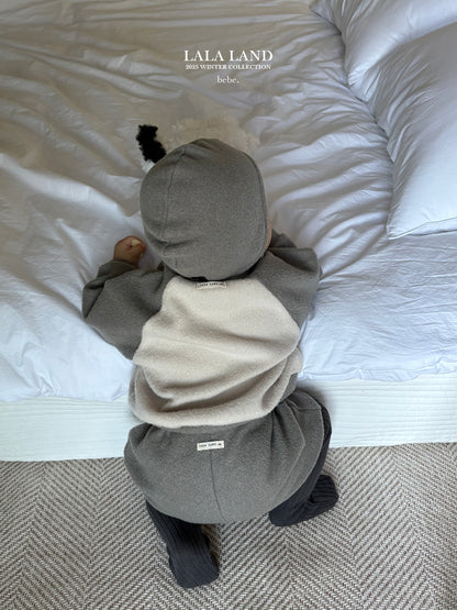 [PRE-ORDER] Knit Baby Raglan Cardigan