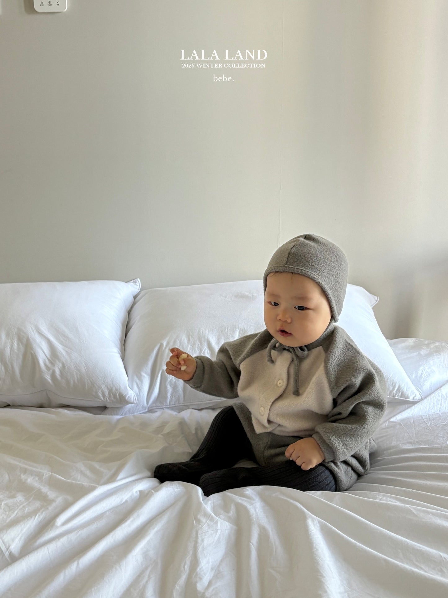 [PRE-ORDER] Knit Baby Raglan Cardigan