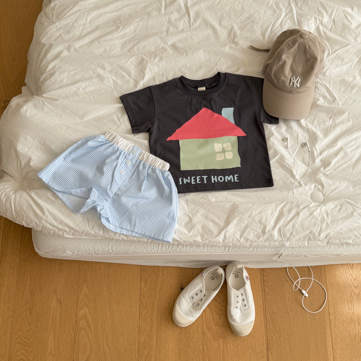 Sweet Home T-Shirts [Ivory/XS(2-3yr), M(4-5yr)]
