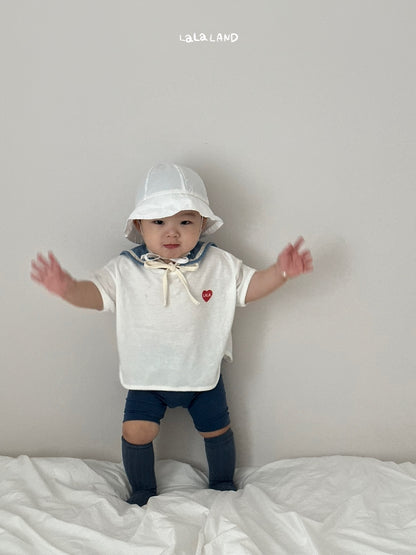[PRE-ORDER] Heart Binding Baby T-Shirts