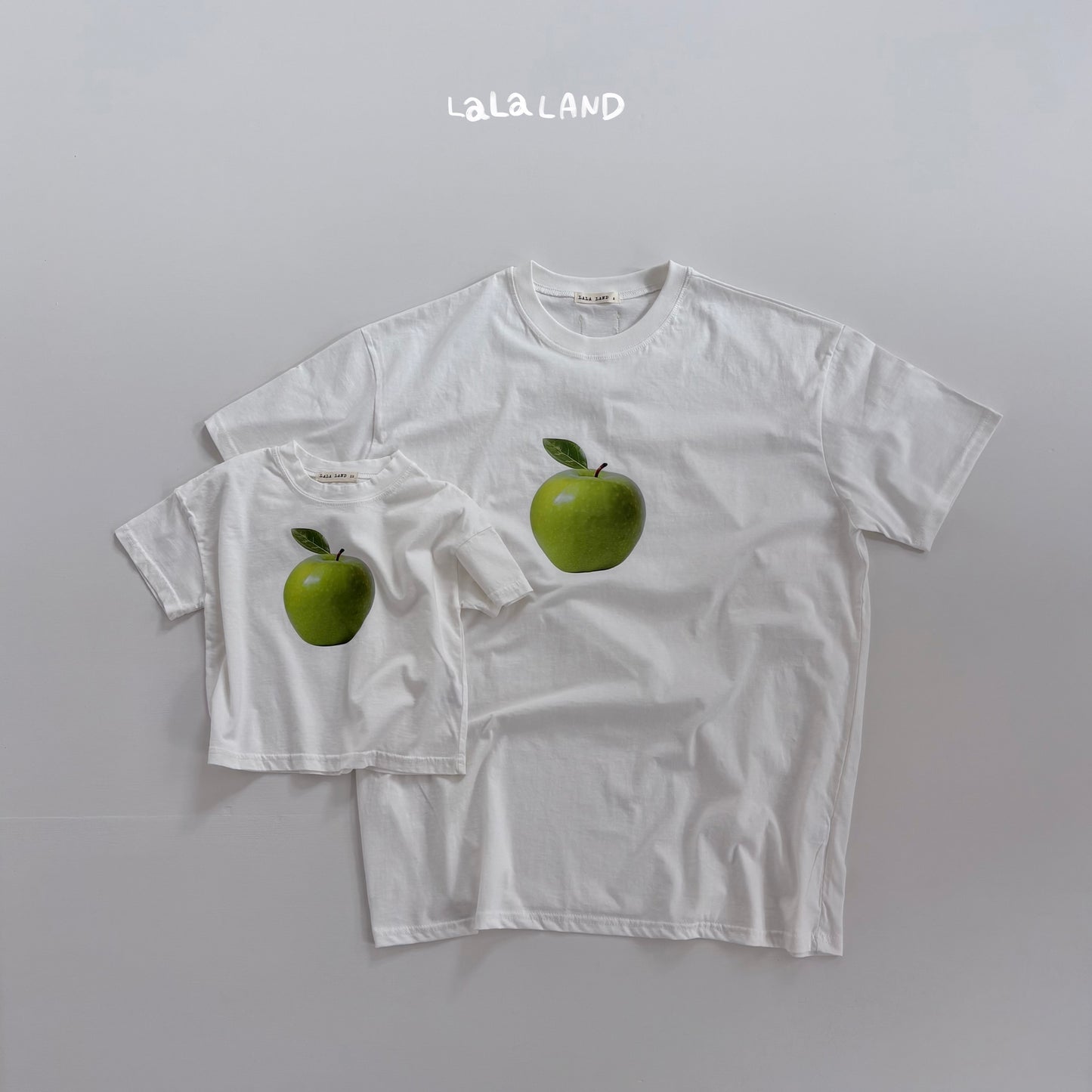 [PRE-ORDER] Berry Apple T-Shirts (Mom & Dad Couple)