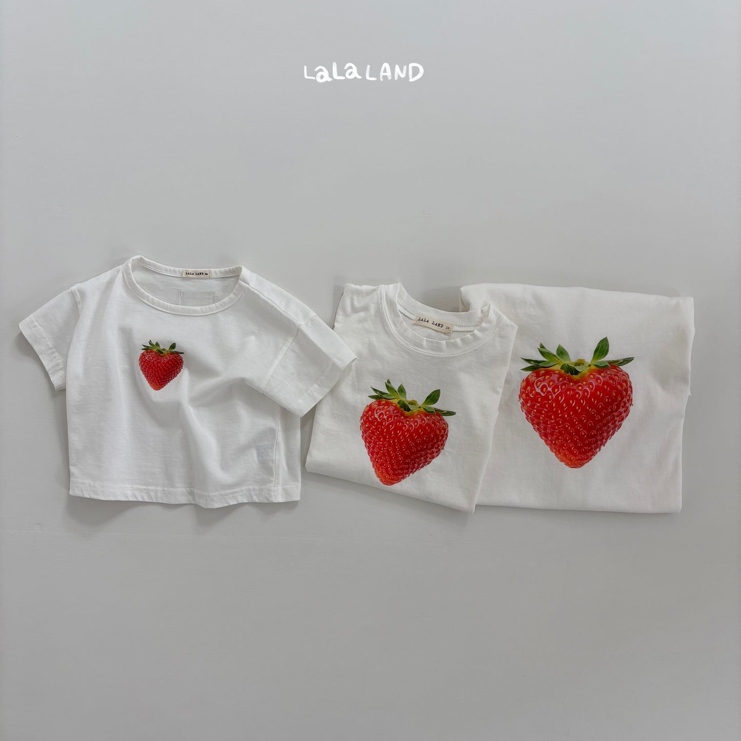 [PRE-ORDER] Berry Apple T-Shirts (Mom & Dad Couple)