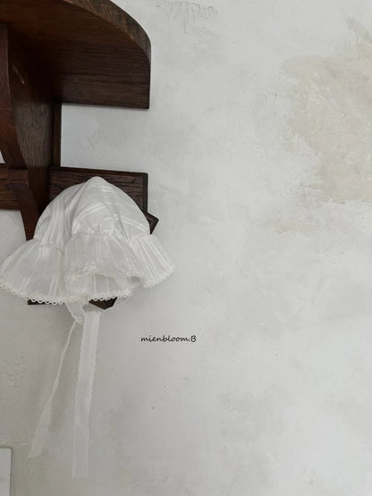 [PRE-ORDER] Genie Lace Hat