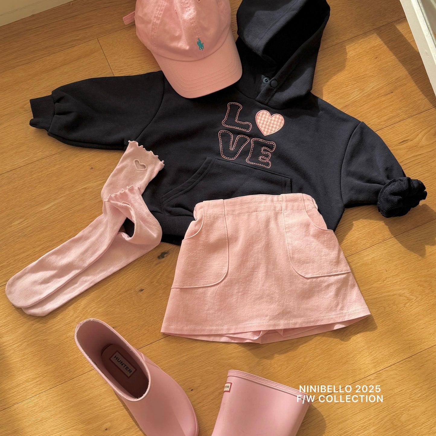 [PRE-ORDER] Eyelet Knee Socks