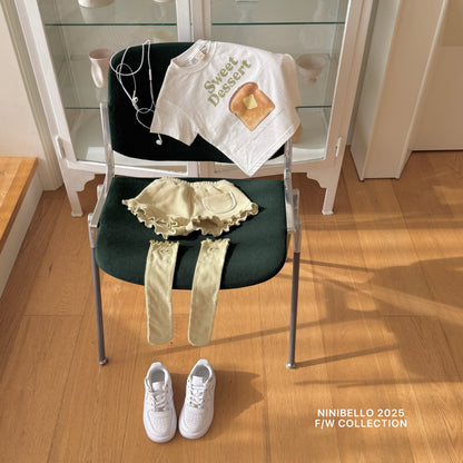 [PRE-ORDER] Eyelet Knee Socks