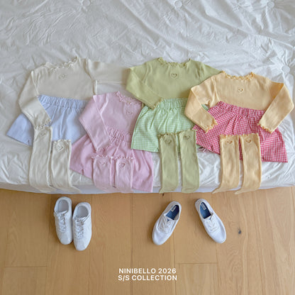 [PRE-ORDER] Eyelet Knee Socks