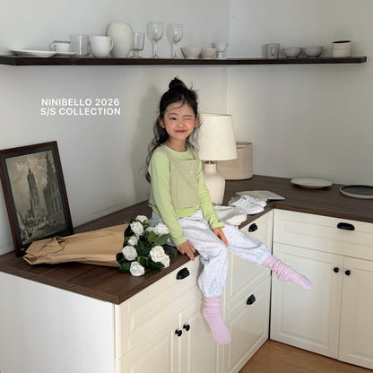 [PRE-ORDER] Eyelet Knee Socks