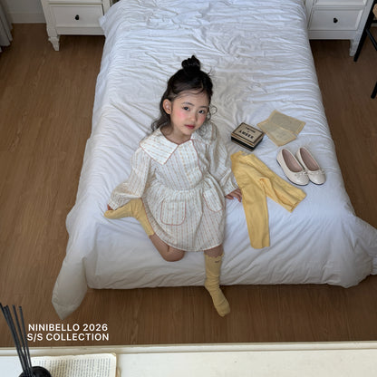 [PRE-ORDER] Eyelet Knee Socks