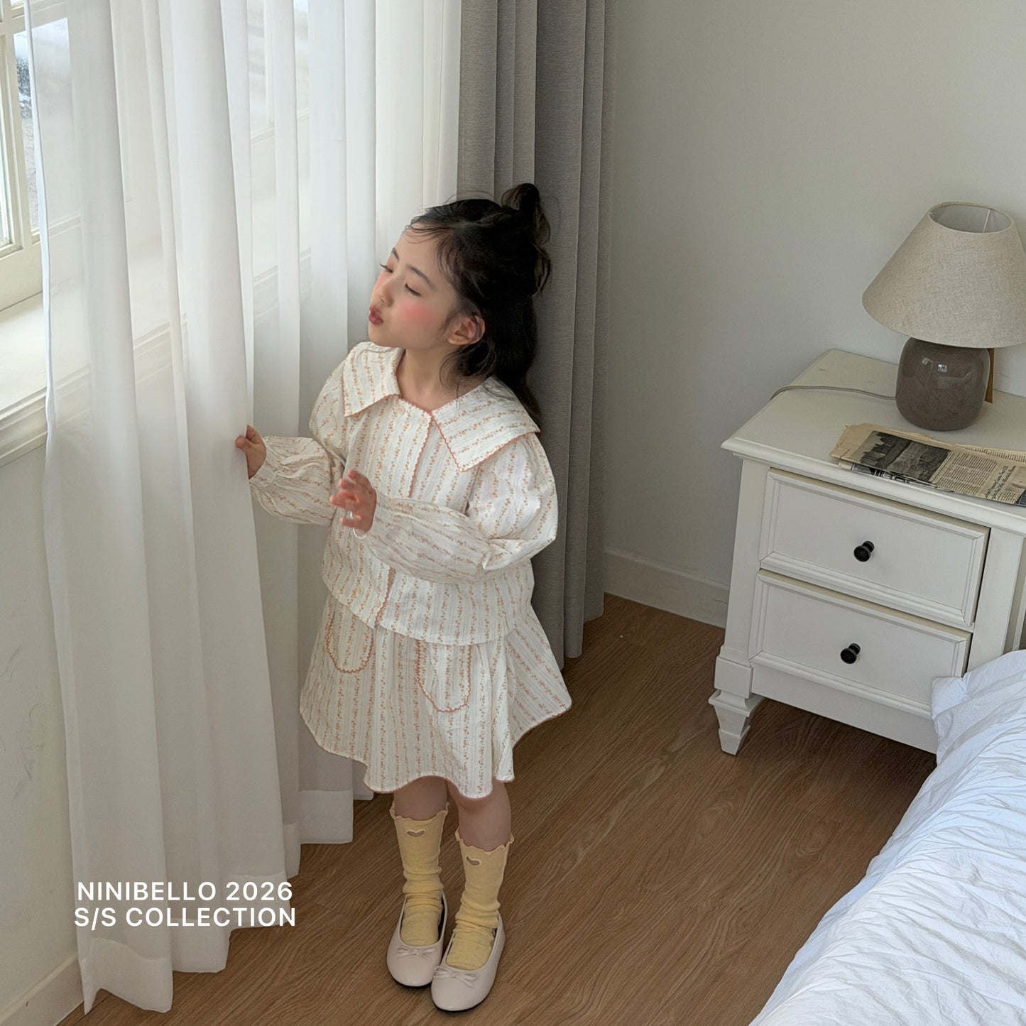 [PRE-ORDER] Eyelet Knee Socks