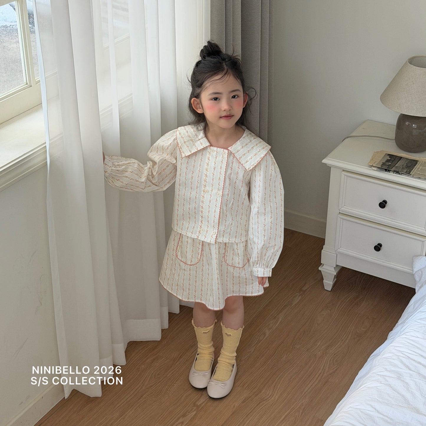 [PRE-ORDER] Eyelet Knee Socks