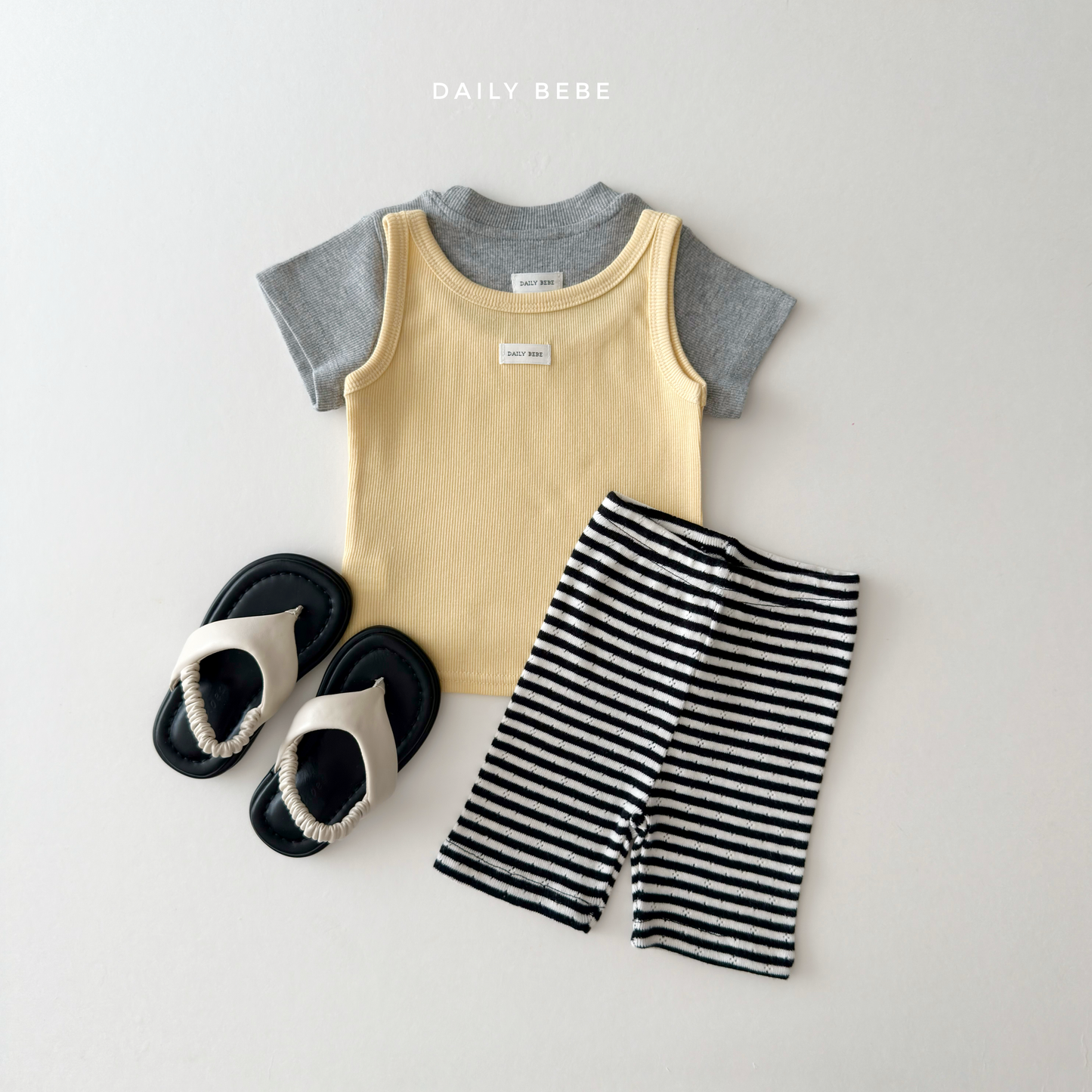 [PRE-ORDER] Eyelet Half Leggings