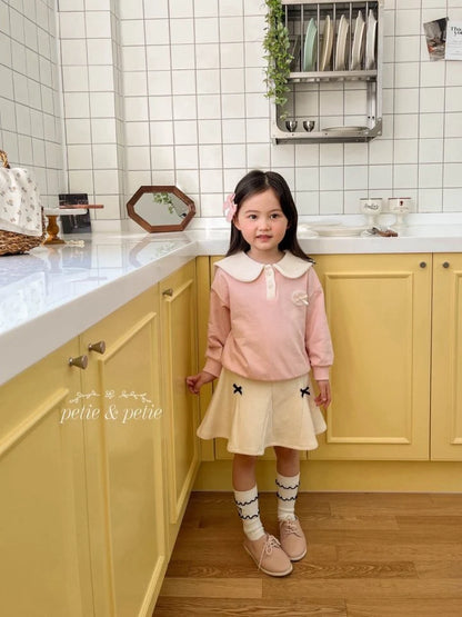 [PRE-ORDER] Ribbon Collar Sweatshirts