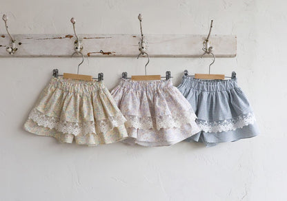 [PRE-ORDER] Easel Shorts