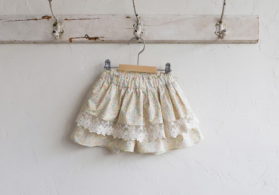 [PRE-ORDER] Easel Shorts