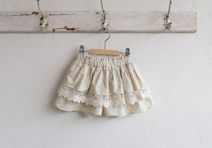 [PRE-ORDER] Easel Shorts