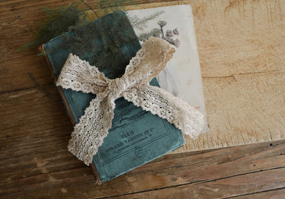 [PRE-ORDER] Lucia Lace Hair Pin
