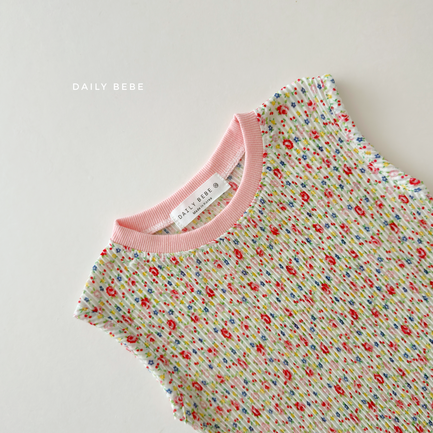 [PRE-ORDER] Color Block Pleats Top Bototm Set