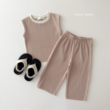 [PRE-ORDER] Color Block Pleats Top Bototm Set