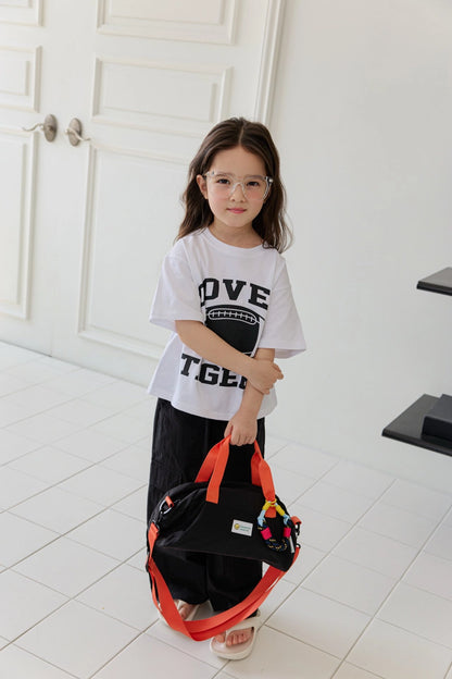 [PRE-ORDER] Football T-Shirts