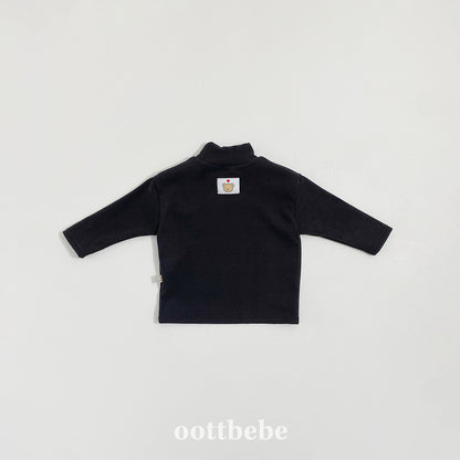 [PRE-ORDER] Classic Turtleneck T-Shirts