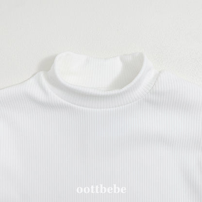 [PRE-ORDER] Classic Turtleneck T-Shirts