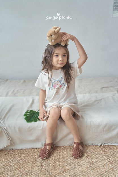 [PRE-ORDER] Flora T-Shirts