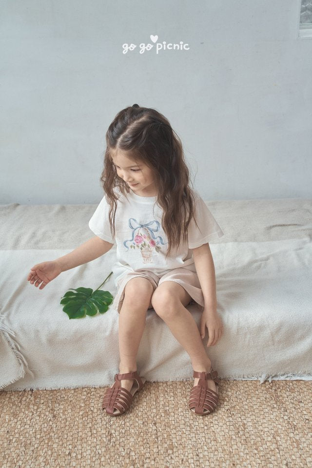 [PRE-ORDER] Flora T-Shirts