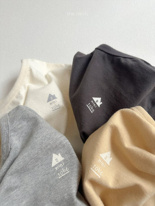 [PRE-ORDER] Robe House T-Shirts