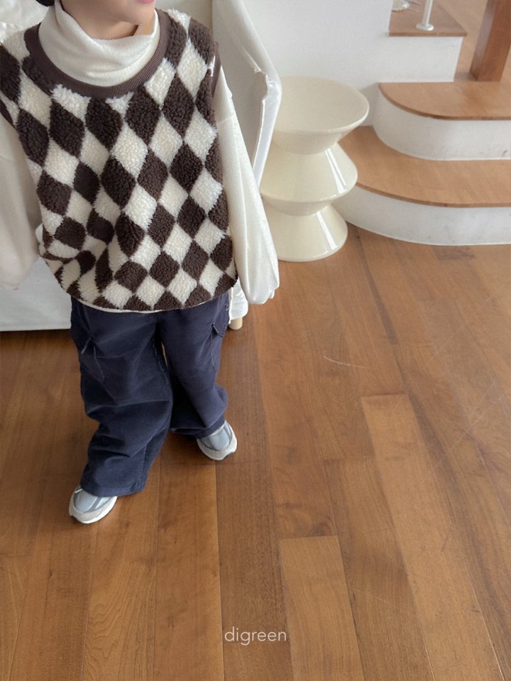 [PRE-ORDER] Argyle Vest