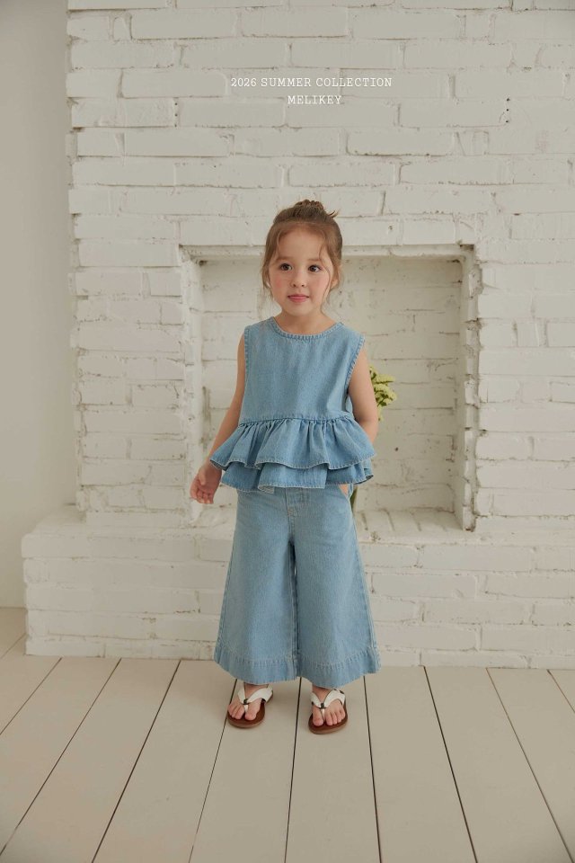 [PRE-ORDER] Crop Wide Denim Pants
