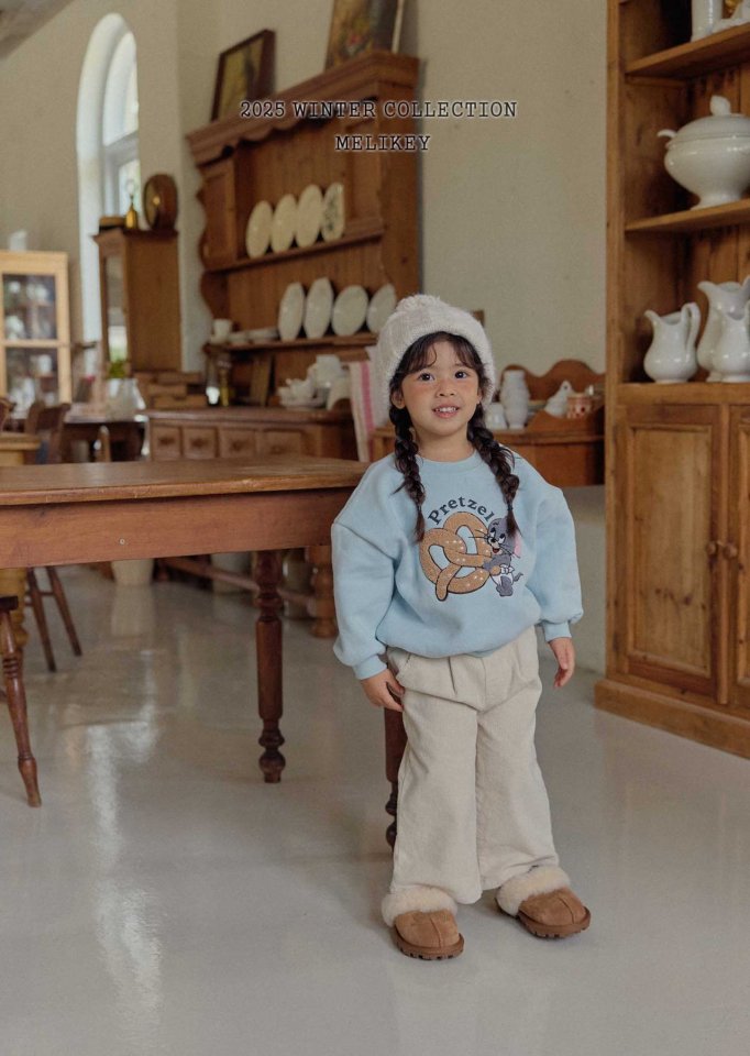 [PRE-ORDER] Pretzel Jerry Sweatshirts