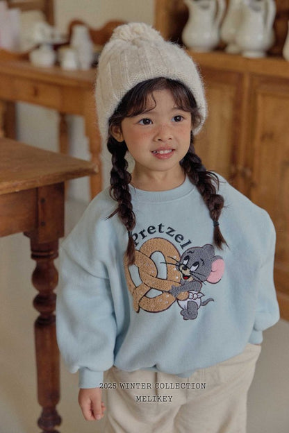 [PRE-ORDER] Pretzel Jerry Sweatshirts