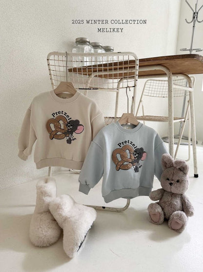 [PRE-ORDER] Pretzel Jerry Sweatshirts
