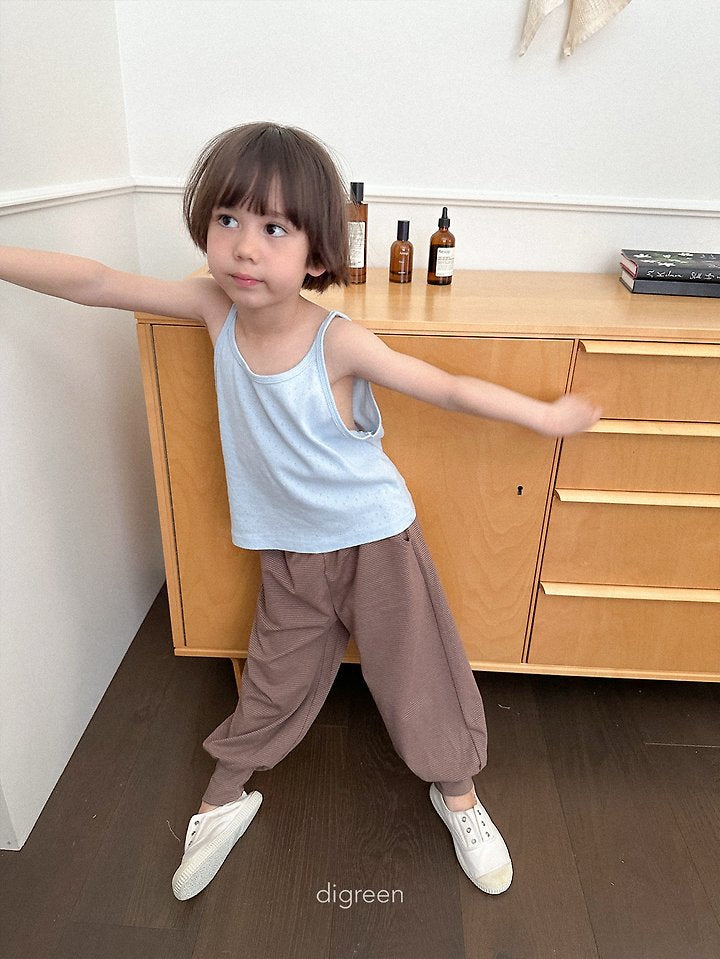 [PRE-ORDER] Eyelet Sleeveless T-Shirts