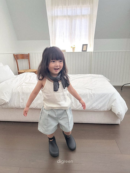 [PRE-ORDER] Eyelet Sleeveless T-Shirts