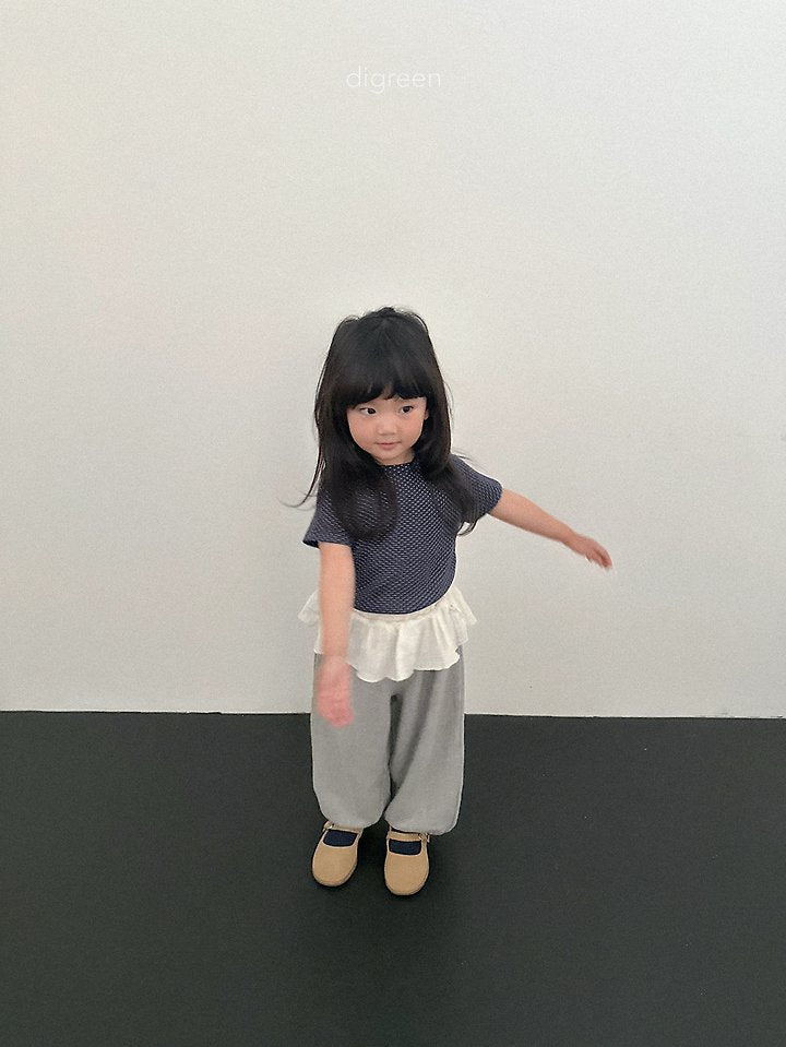 [PRE-ORDER] Emily Dot T-Shirts