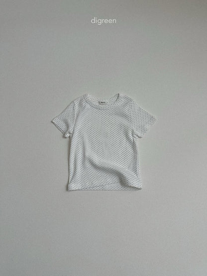 [PRE-ORDER] Emily Dot T-Shirts
