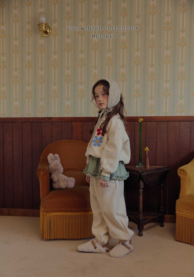 [PRE-ORDER] Label Jogger Pants