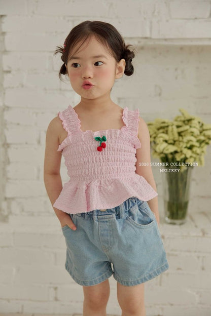 [PRE-ORDER] Heart Denim Shorts